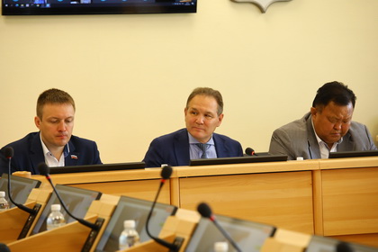 Депутаты Заксобрания подготовили поправки в законы РФ об индексации пенсии работающих пенсионеров и поддержке ухаживающих за инвалидами граждан